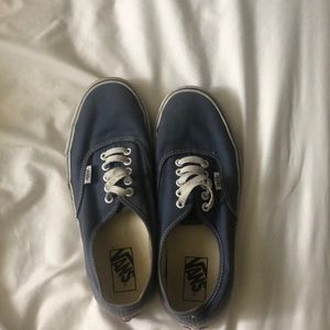 navy blue vans